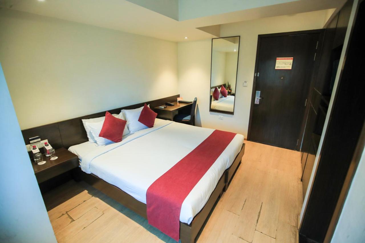 German Palace Near To Airport 4*